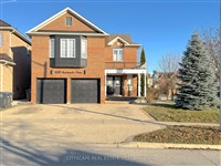 4270 Trailmaster Dr, Mississauga