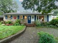 955 Cloverleaf Dr, Burlington