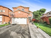 57 Atkins Circ, Brampton