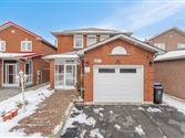 157 Cinrickbar Dr, Toronto