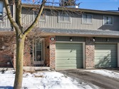 60 Hanson Rd 81, Mississauga