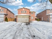 36 Smye Crt, Brampton