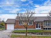 2 Garside Cres, Toronto