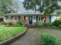 955 Cloverleaf Dr, Burlington