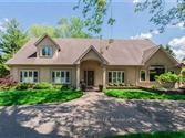 158 Pinetree Way, Mississauga