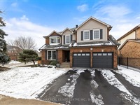 2112 Berwick Dr, Burlington