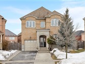 90 Lightcatcher Circ, Brampton