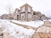 668 Kennedy Circ, Milton