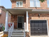 165 Zia Dodda Cres, Brampton