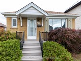 26 Edgecroft Rd, Toronto