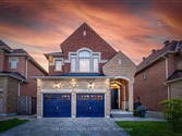 3875 Candlelight Dr, Mississauga