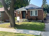 32 Rothsay Ave, Toronto