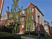 704 Neighbourhood Circ 2, Mississauga