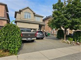 26 Zia Dodda Cres, Brampton