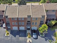 1320 Hampton St 25, Oakville