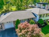 2492 Rebecca St, Oakville