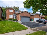 83 Castlehill Rd, Brampton