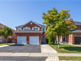 12 Mount Fuji Cres, Brampton