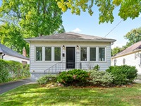 135 Deane Ave, Oakville