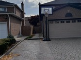 1377 Winterbourne Dr Lower, Oakville