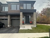 1430 Rose Way, Milton