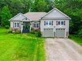 4549 Rice Lake Dr, Hamilton Township