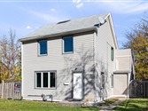 1246 Monmouth Rd, Windsor