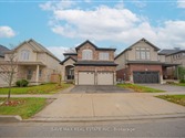 27 Elmbank Tr, Kitchener