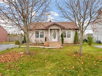 17 Inkerman Ave, Prince Edward County