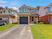 140 Rossmore Crt, London