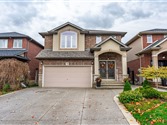 49 Desoto Dr, Hamilton