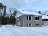 51 Sydney St A, Laurentian Hills