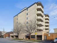 21 East Ave 702, Hamilton