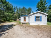 20 HUNTERS RUN Lane, Laurentian Hills