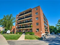 2373 King St 17, Hamilton