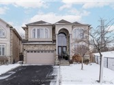 240 Cloverleaf Dr, Hamilton