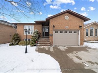 122 Fieldway Dr, Hamilton