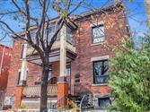 12 SPADINA Ave, West Centre Town