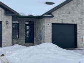 77 Raycroft Dr, Belleville