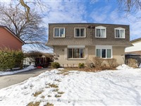4517 Sussex Dr, Niagara Falls