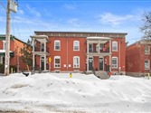 132 ELM St, West Centre Town