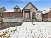 11 Golden Meadows Dr, Otonabee-South Monaghan