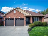 25 Evergreens Dr, Grimsby