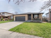 88 Golfview Cres, London
