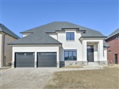 586 Orchards Cres, Windsor