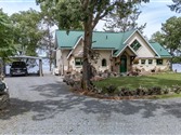 296 Green Point Lane, Prince Edward County