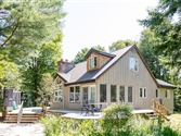 1065 Cloverleaf Rd, Algonquin Highlands