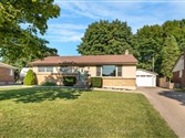 22 Breton Park Cres, London