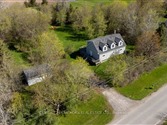 986 Black Rd, Prince Edward County