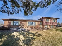 2 Maxwell St, Kawartha Lakes